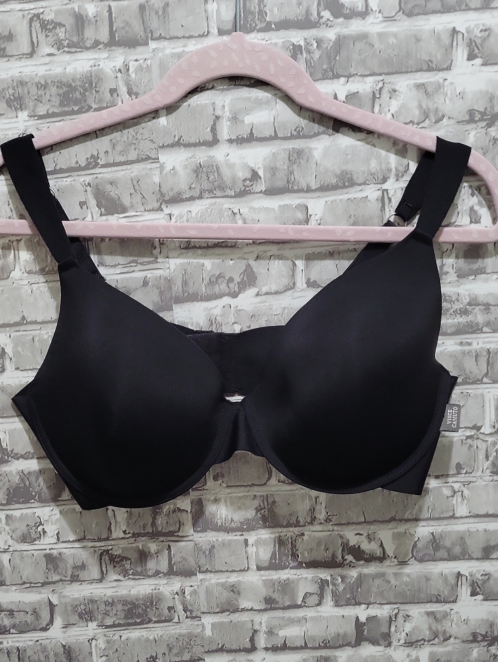 Vince Camuto Black Seamless Molded Underwire Bra 38D, Smoothing, Comfort Straps